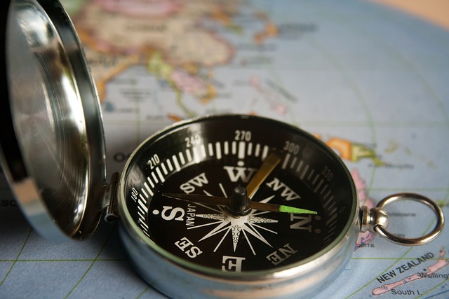 magnetic compass 390912 640